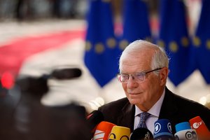 Iranas pranešė apie netikėtą ES užsienio politikos vadovo J. Borrellio vizitą penktadienį