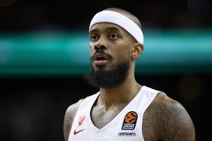 Pamainos S. Wilbekinui ieškanti „Maccabi“ atsisuko į L. Browną