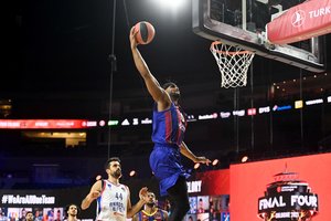 Oficialu: Š. Jasikevičių ir Kataloniją palikęs B. Daviesas nuo šiol riaumos Milane