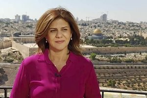 JT: „Al Jazeera“ žurnalistė Sh. Abu Akleh žuvo nuo Izraelio pajėgų paleistos kulkos