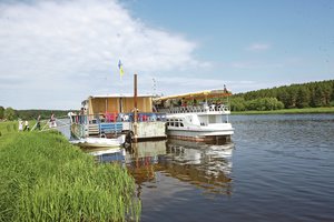 Nepaisant dešimtmečius netvarkomų problemų Lietuvoje laivyba po truputį atgyja: už kokias sumas galima paplaukioti