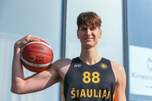 „Šiaulių“ ekipa atsisveikino su aukščiausiu Lietuvos krepšininku
