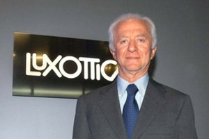 Mirė optikos imperiją sukūręs italų milijardierius – akinių verslo magnatas L. Del Vecchio