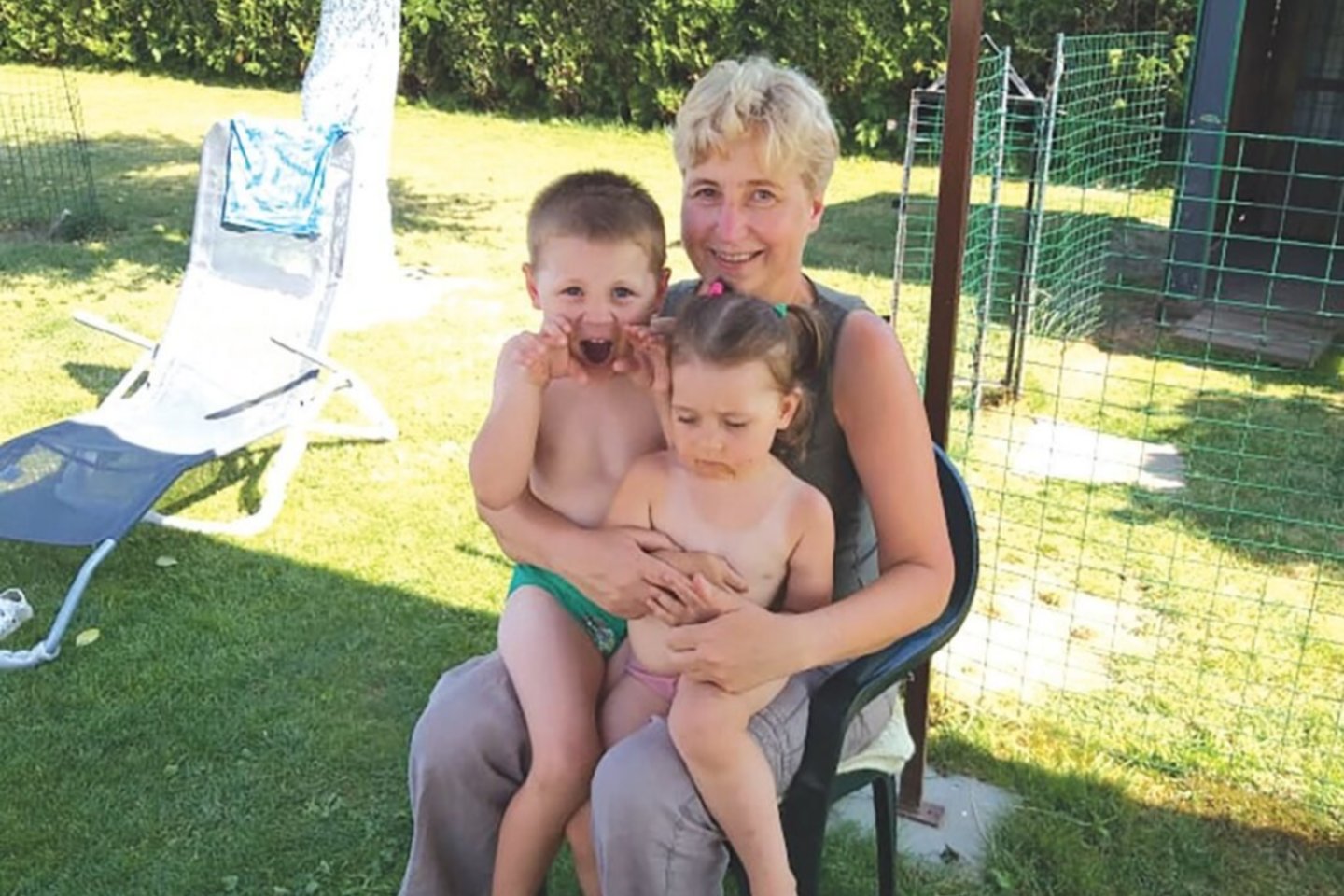 Beveik trečdalis amžiaus – jau tiek laiko pedagoginį darbą dirba mylima ir gerbiama Krakių Mikalojaus Katkaus gimnazijos matematikos mokytoja Asta Cironkienė. <br> Asmeninio archyvo/rinkosaikste.lt nuotr.