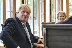 B. Johnsono siekis perrašyti „Brexit“ taisykles įveikė pirmąją kliūtį