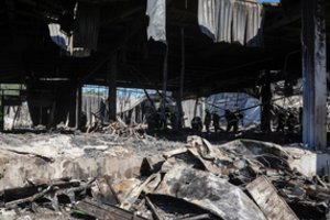 Rusų kariai pagrobė Chersono merą, Kremlius skelbia, kad Rusijos puolimas baigsis, kai Ukraina pasiduos