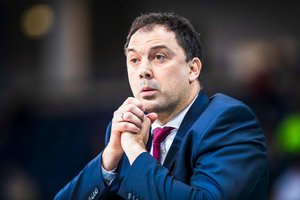 „Lietkabelis“ švenčia: prie ekipos vairo išsaugojo trenerį Nenadą Čanaką