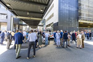 Meno mugėje Mastrichte ginkluoti plėšikai nusiaubė juvelyrinių dirbinių vitriną