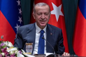 Lemtingas lūžis: Turkija sutinka paremti Suomijos ir Švedijos narystę NATO