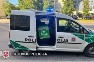 Vilniuje maisto išvežiotojas su savimi vežė ne tik maistą: jo planui sutrukdė KET pažeidimas