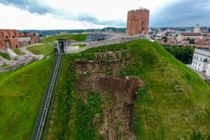 R. Kačkutė: nuošliaužos nekelia grėsmės pačiam Gedimino kalnui