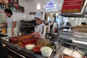 Rusijoje kyla įtampa: siunta, kad gyventojai „tapo labai gudrūs“, reikalauja algų, kai gresia žlugimas