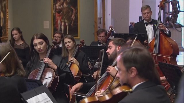 Madride NATO lyderius džiugino Kyjivo simfoninis orkestras: sulaukė vadovų palaikymo plojimais
