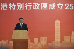 Kinijos prezidentas Xi Jinpingas atvyko į Honkongo perdavimo metinių minėjimą