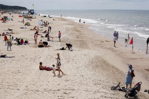 Šaltas birželis gerokai atvėsino Palangos verslininkų ambicijas: „Visiškas nulis“