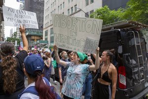 PSO nerimauja dėl JAV sprendimo abortų klausimu poveikio pasauliui