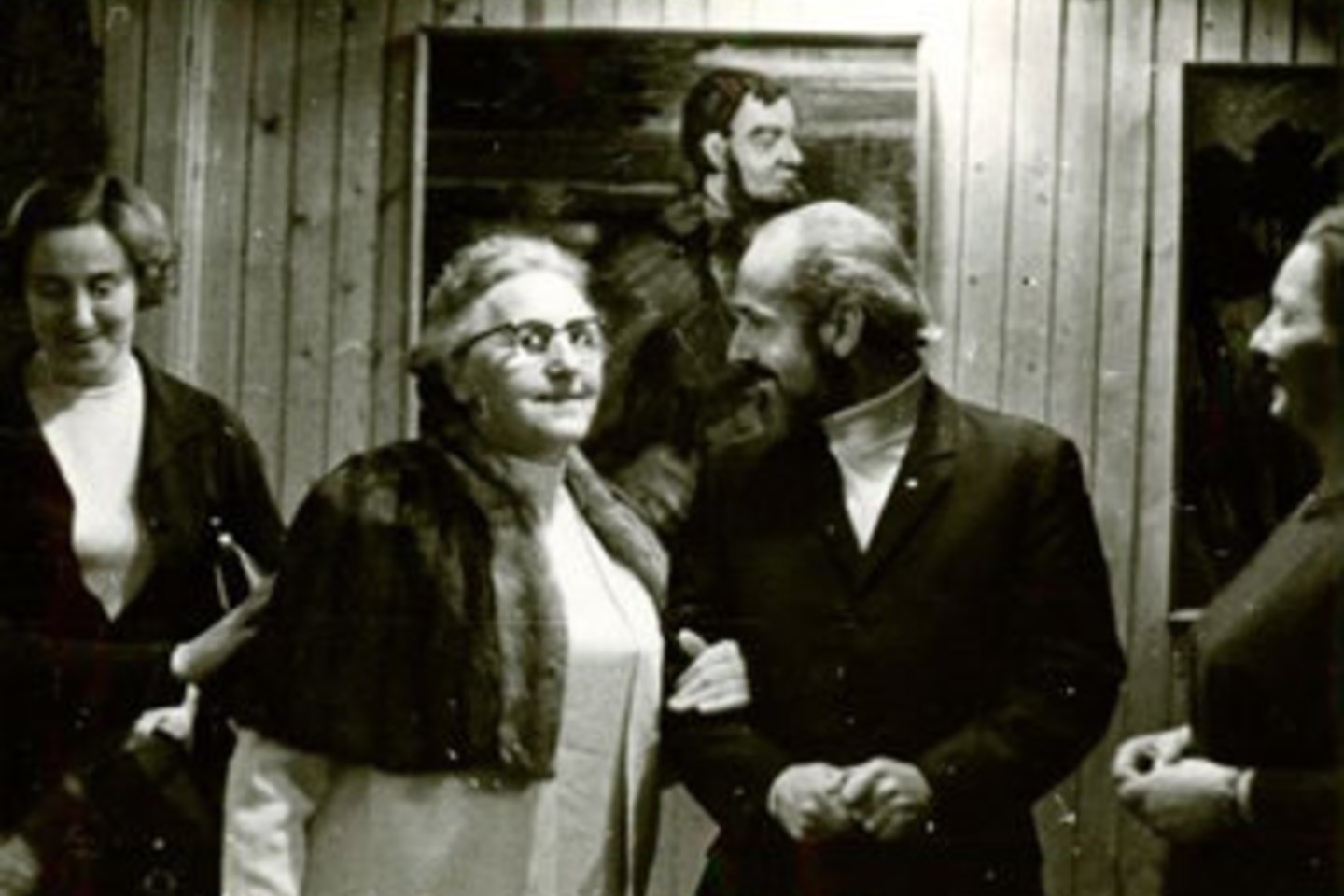 Susitikimas su rašytoja Ieva Simonaityte. 1970 m.<br>Archyvo nuotr. 