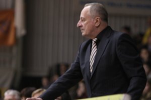 Mirė Latvijos krepšinio legenda A. Kraulinis, treniravęs ir SSRS rinktines