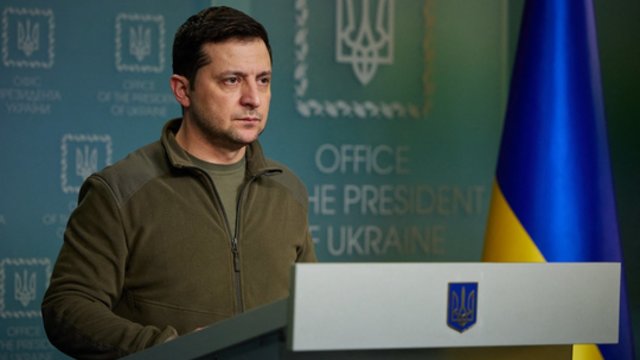 Nepaisant Ukrainos karių atsitraukimo, V. Zelenskio ryžtas neblėsta: mes grįšime