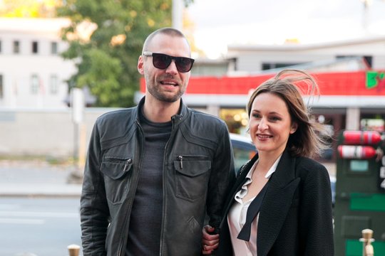 Pirmaginio susilaukęs Tadas Vidmantas su žmona Lina pristato dar vieną naujieną
