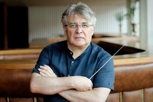 Operos „Lietuviai“ dirigentas ukrainietis M. Diadiura: „Kol vyksta karas, tiesiog negaliu atversti rusiškos partitūros“