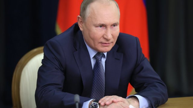 V. Putinas paskelbė pergalę Ukrainos rytinėje Luhansko srityje: suintensyvinti Slovjansko ir Kramatorsko apšaudymai