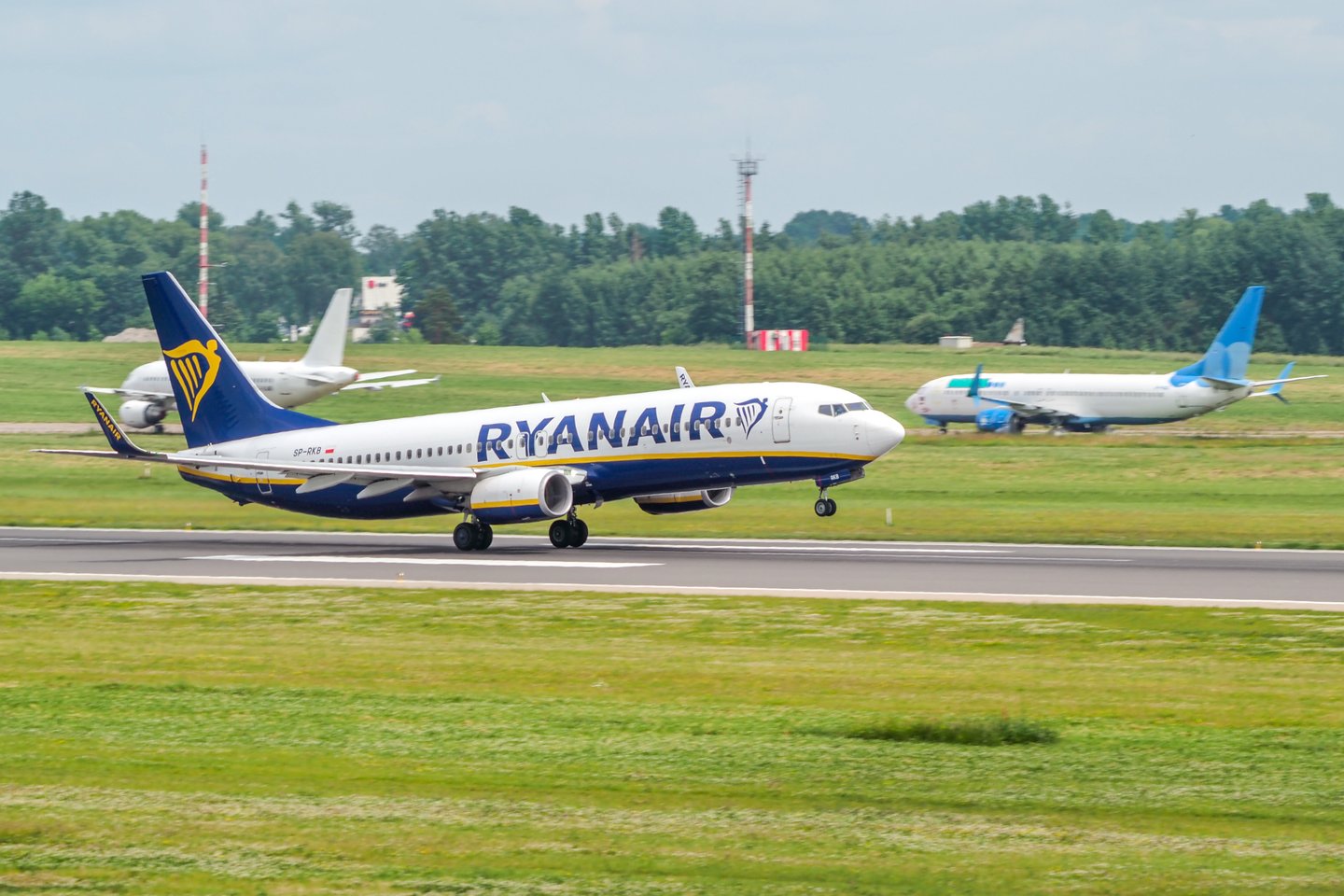 „Ryanair“ vadovas M. O’Leary perspėjo, kad oro linijų bilietų kainos ir toliau kils per ateinančius penkerius metus.<br>V.Ščiavinsko nuotr.