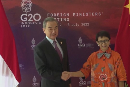 Kinija ir Indonezija surengė dvišalį susitikimą: ragino šalis sustabdyti karą Ukrainoje