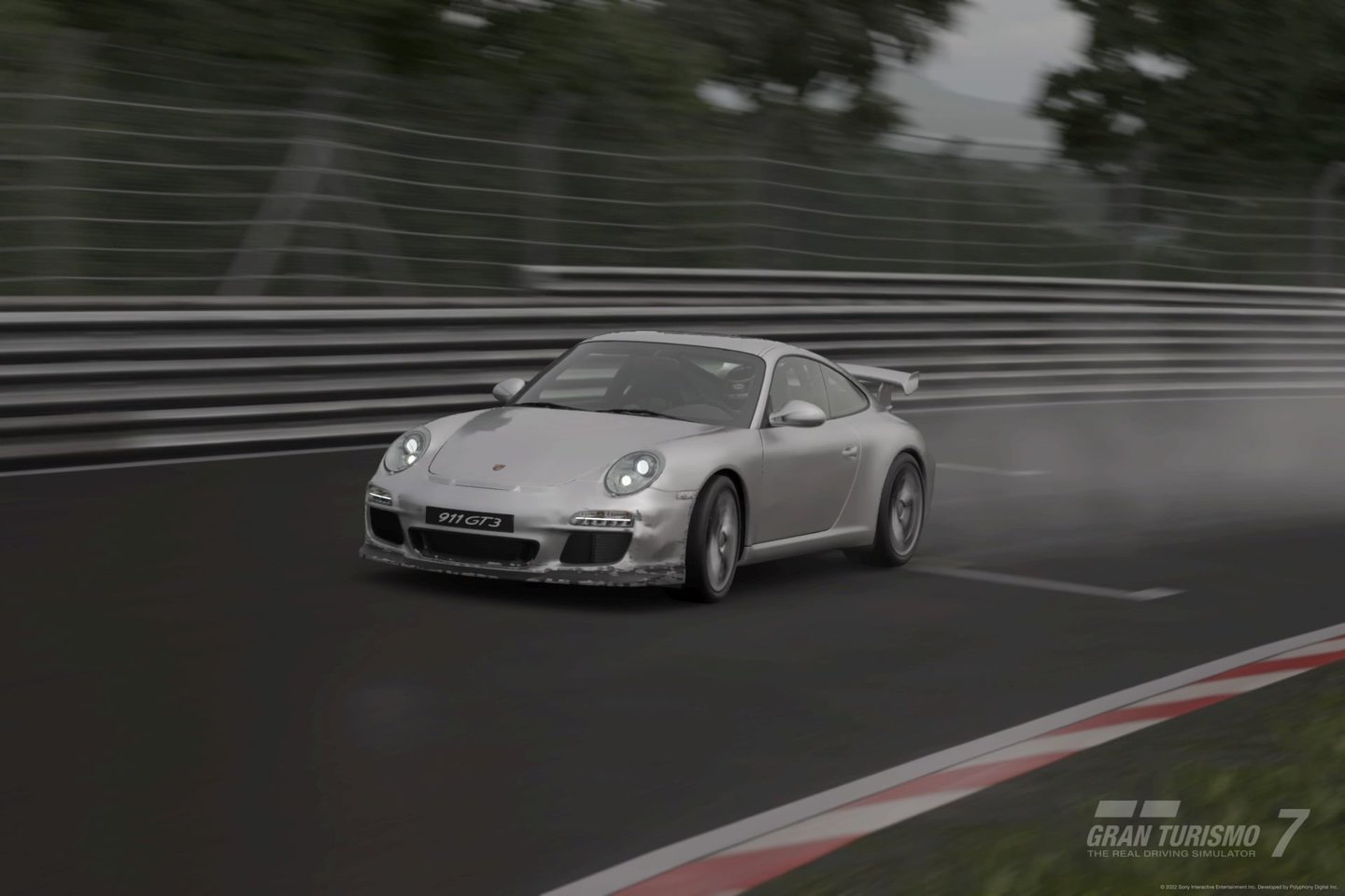  Per lenktynes gerokai nukentėjęs „Porsche“.<br> Žaidimo ekrano nuotr.