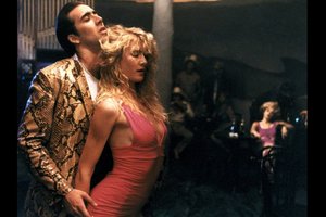 Po Liubarto tiltu – Davido Lyncho romantiška, aistringa ir ekscentriška dviejų bėglių istorija 