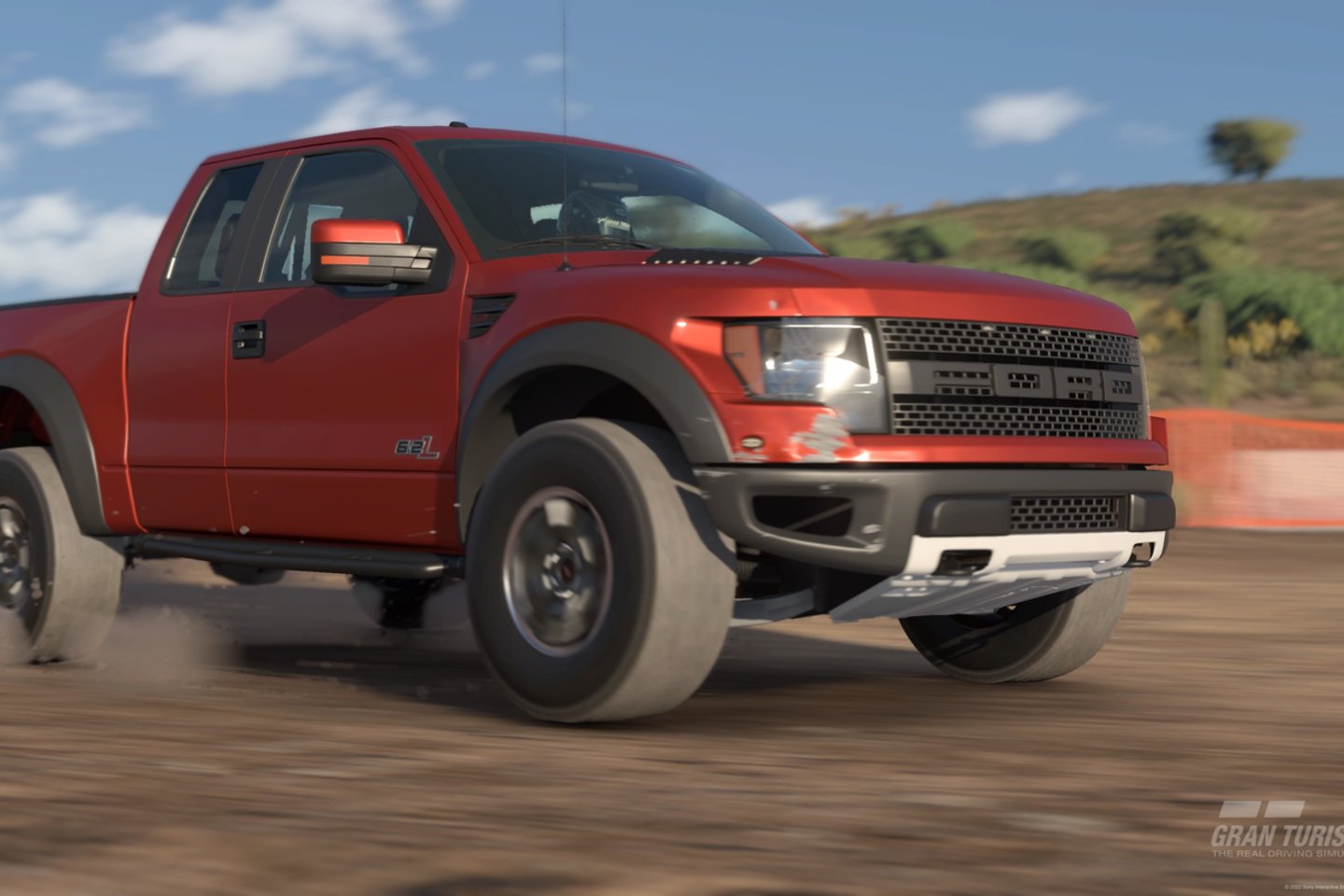   „Gran Turismo 7“ bekelės trasa su  „Ford F-150 Raptor“.<br> Žaidimo ekrano nuotr.