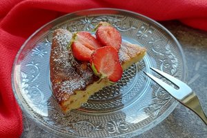 Varškės apkepas be miltų – minkštas ir purus lyg debesėlis