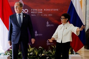 G20 susitikime Balyje – S. Lavrovo fiasko: kolegos atsisakė kartu fotografuotis, išvyks anksčiau nei planuota