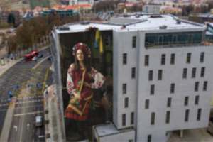 Maskvos namus menininkai siekia paversti Ukrainos stiprybės simboliu