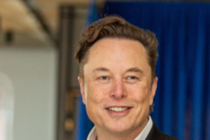 E. Muskas stipriai nudegė su kriptovaliutomis: „Tesla“ patyrė šimtus milijonų nuostolių