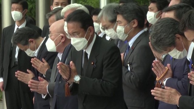 Japonijoje laidojamas nužudytas buvęs premjeras Sh. Abe: sulaikytas įtariamasis policijai atskleidė savo motyvus