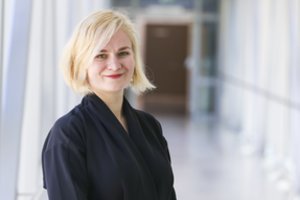 Parlamentarė ragina SAM keisti tvarką, „diskriminuojančią cezario pjūvio būdu gimdyti pasirinkusias moteris“