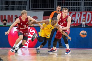 Į „Žalgirį“ atvykstantis naujasis aikštės generolas prisistatė sirgaliams