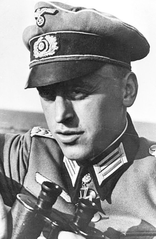 Pasikėsinimą į A. Hitlerį planavęs kavalerijos karininkas G. von Boeselageris.<br>Leidėjų nuotr. 