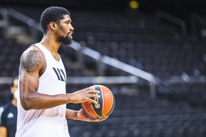 „Žalgirio“ naujokas NBA Vasaros lygos rungtynes prastebėjo nuo suolo