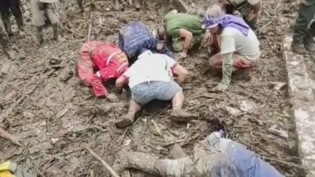 Tragedija Kolumbijoje: žemės nuošliaužai palaidojus mokyklą žuvo 3 vaikai