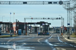 Į Lietuvą neįleista dar 11 vilkikų su rusiškais ir baltarusiškais kroviniais