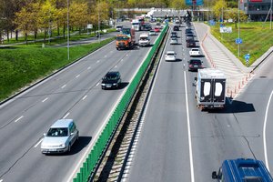 Kelių gaideliams teks persiauklėti: dėl naujo įstatymo viršyti greičio netrukus net nebus įmanoma