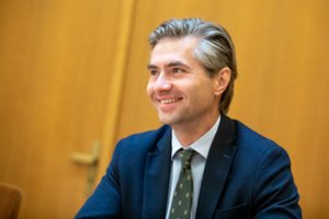 Prezidentūra: reikia šiek tiek apgailestauti, kad partijos nerado sutarimo dėl gynybos finansavimo dydžio