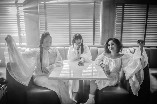 Didžiausiuose vasaros festivaliuose – moterų mariačių grupė „Flor de Toloache“ iš Meksikos