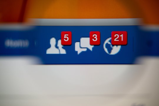 „Facebook“ testuoja naują funkciją: vartotojai savo paskyrose galės susikurti kelis profilius