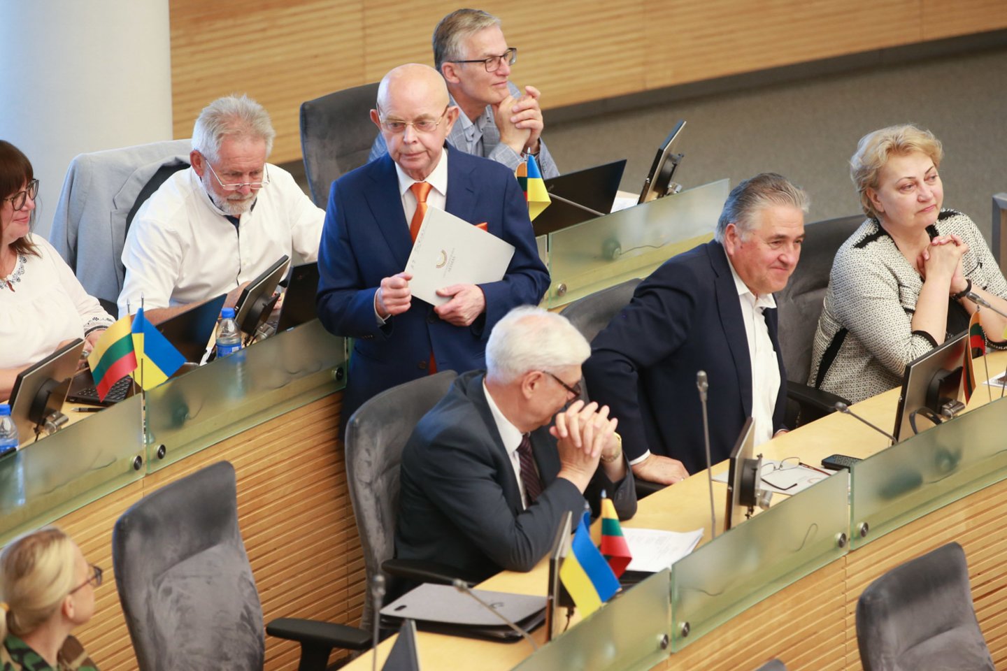 Švedijos ir Suomijos narystės NATO ratifikavimo klausimas antradienį ir vėl nepraėjo be Regionų frakcijos atstovo Valdemaro Valkiūno komentarų.<br>R.Danisevičiaus nuotr.