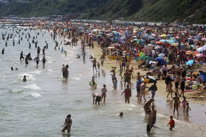 Temperatūra Jungtinėje Karalystėje pirmąkart viršijo rekordinę 40 laipsnių ribą 