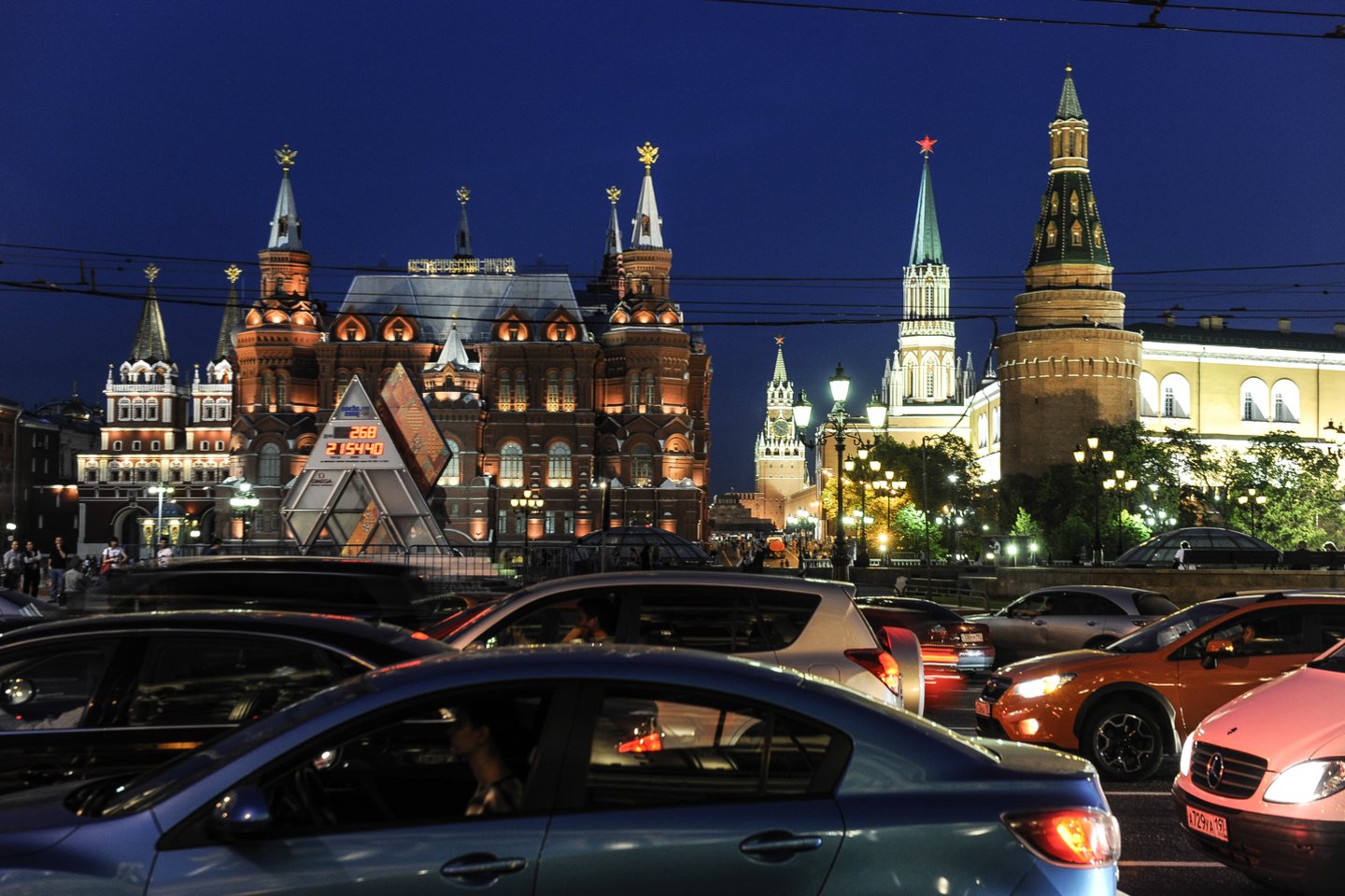 Rusijos automobilių rinka gali pradėti atsigauti jau kitais metais, o iki 2024 m. jos apimtis gali viršyti iki krizės buvusius 2021 m. rodiklius.<br>V.Ščiavinsko nuotr.