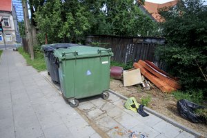 Sudarė netvarkingiausių Vilniaus atliekų konteinerių aikštelių 20-uką: primena, kad už jų sutvarkymą moka visi aplinkiniai gyventojai